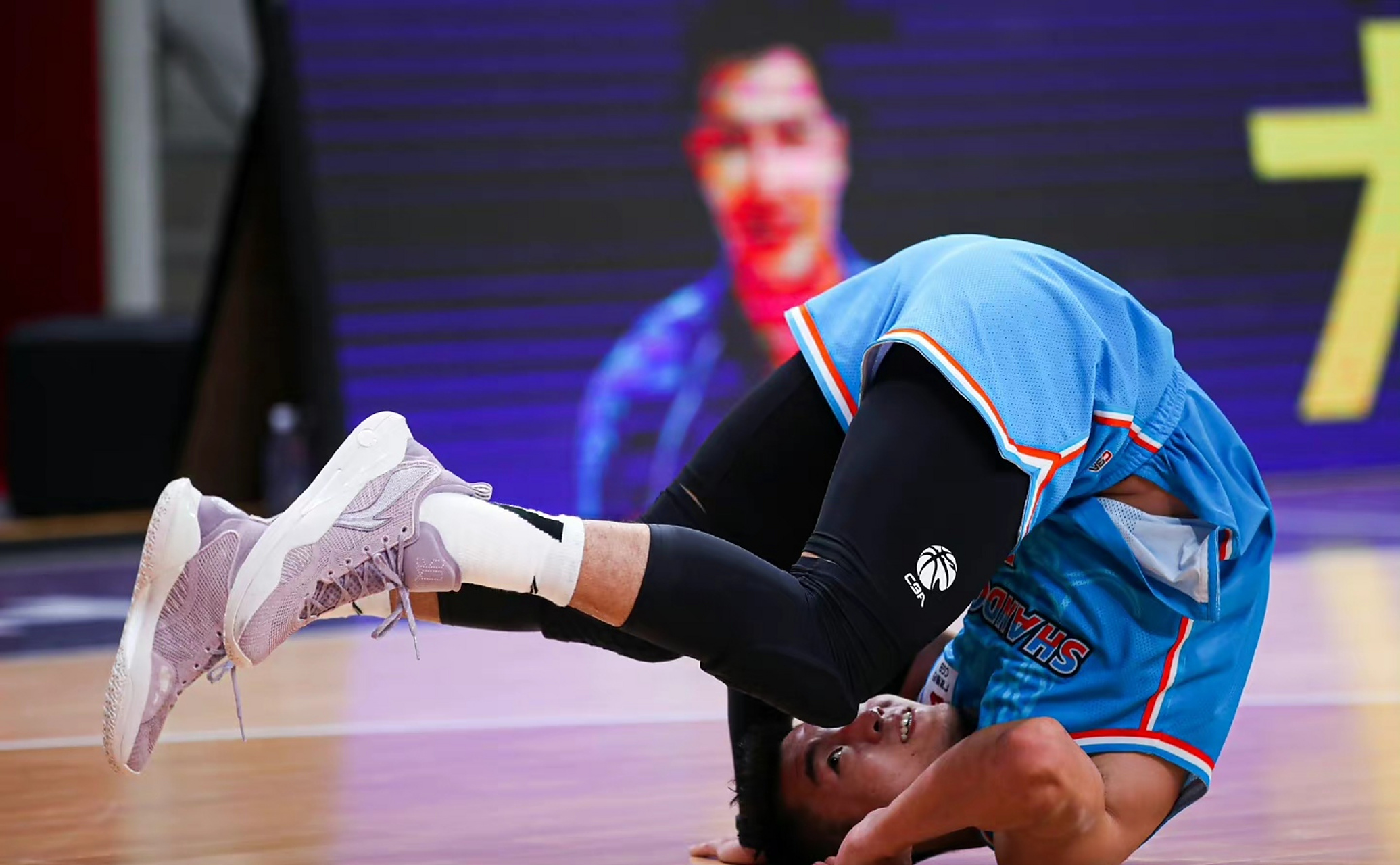 CBA常规赛倒计时，拜仁慕尼黑冲刺阶段篮板制胜，细节引发关注，话题不断，控场能力受关注